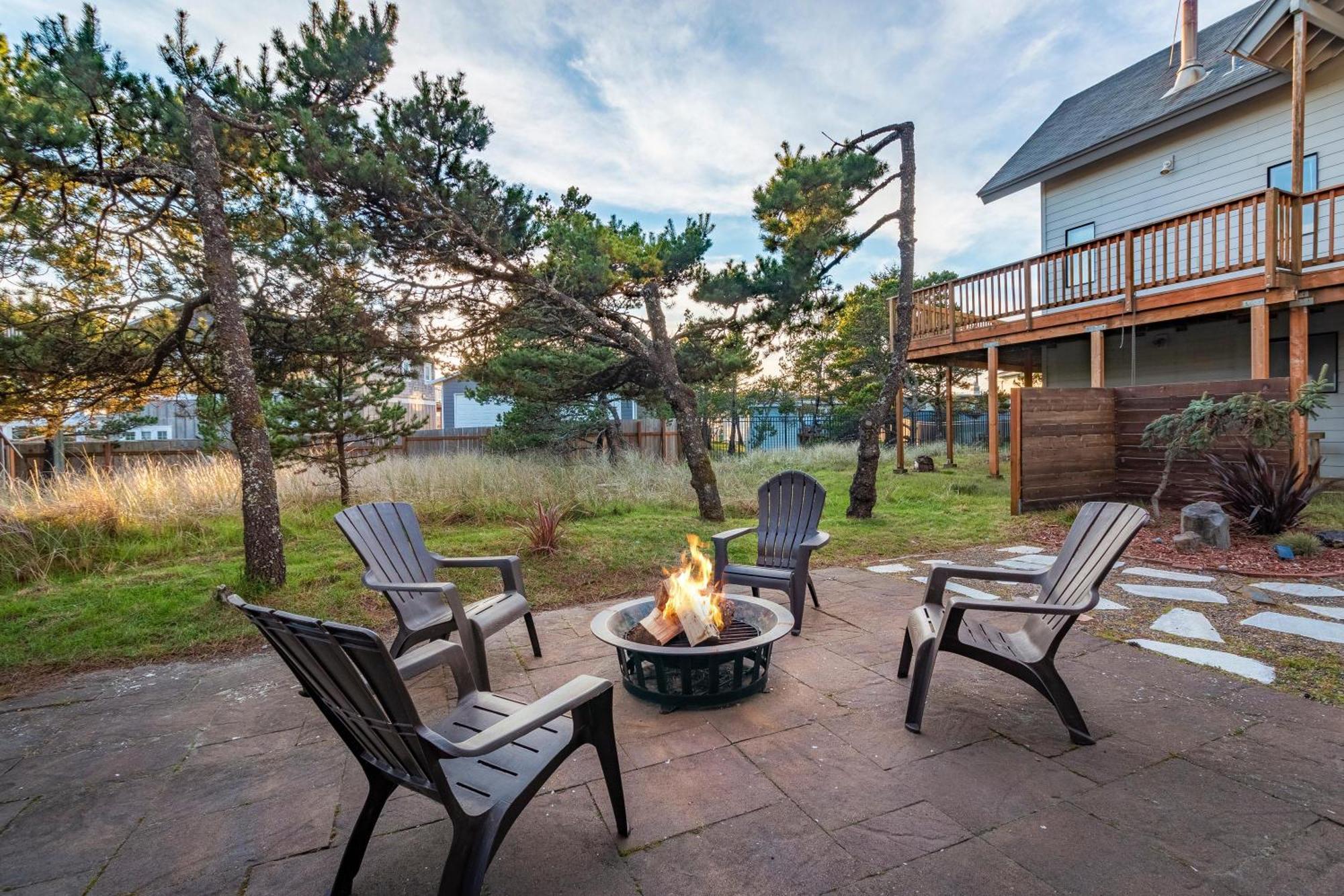 Santosha Villa Pacific City Exterior foto